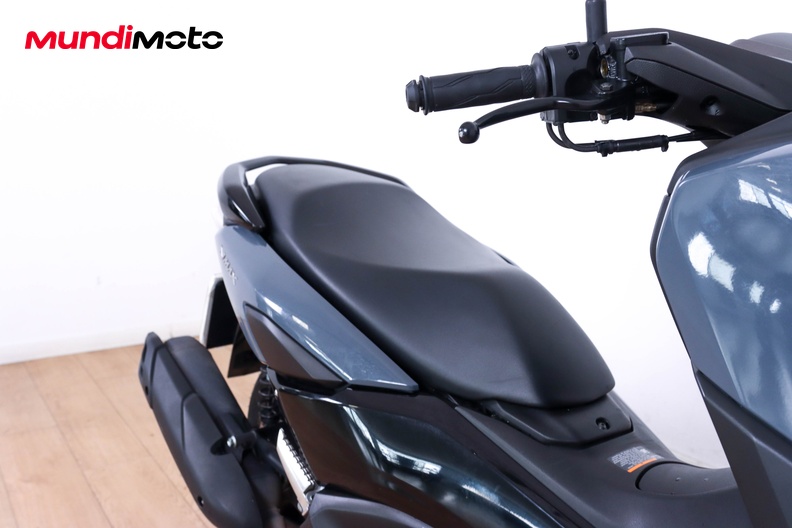 Motorbike image 12