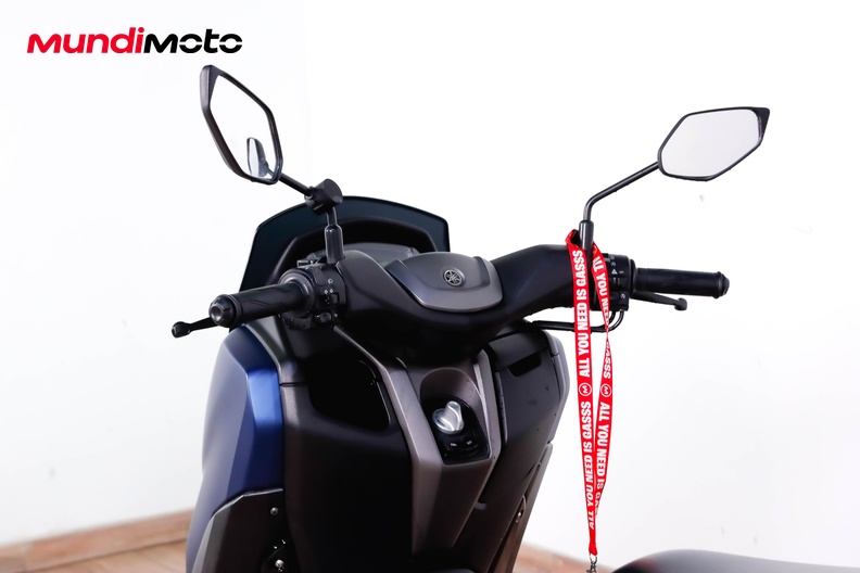 Motorbike image 10
