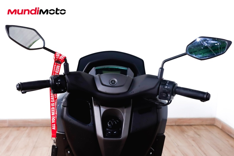 Motorbike image 10