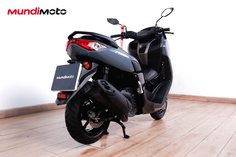 Motorbike image 3