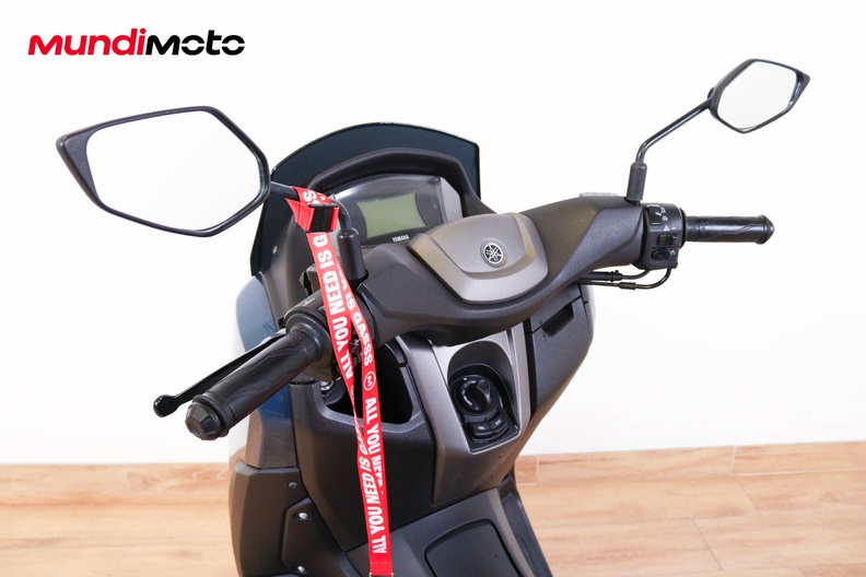 Motorbike image 10