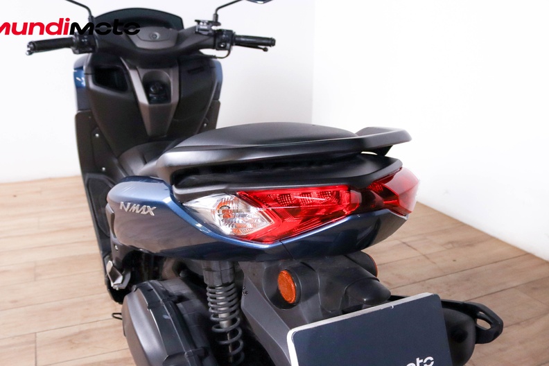 Motorbike image 9