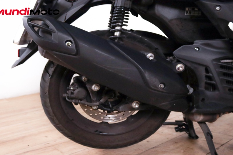 Motorbike image 3