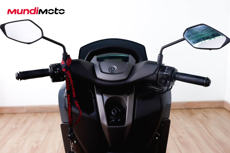 Motorbike image 10