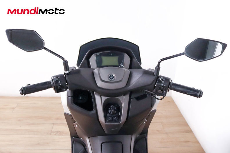 Motorbike image 10