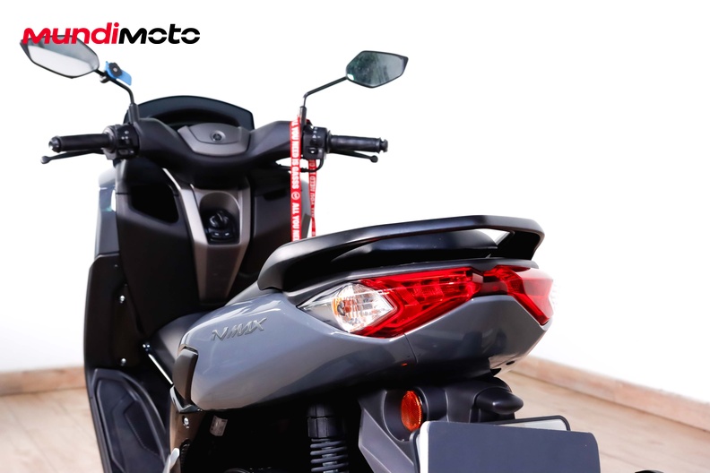 Motorbike image 9