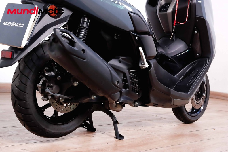 Motorbike image 3