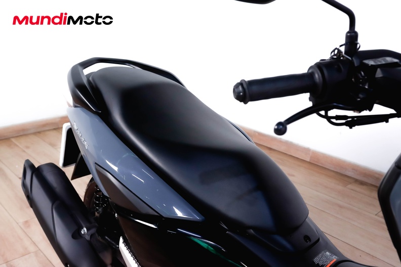 Motorbike image 13