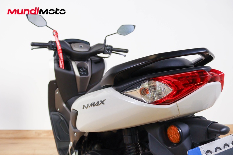 Motorbike image 9