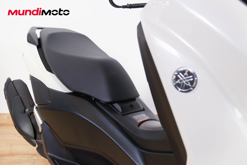 Motorbike image 13