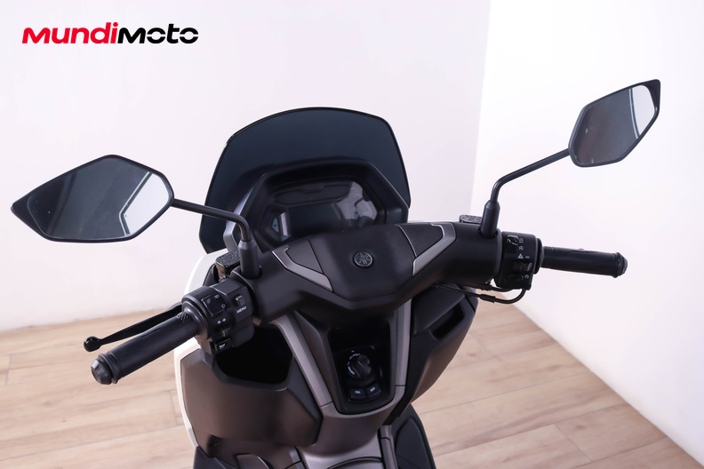 Motorbike image 10