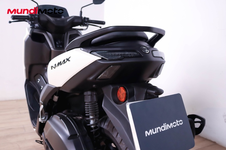 Motorbike image 9