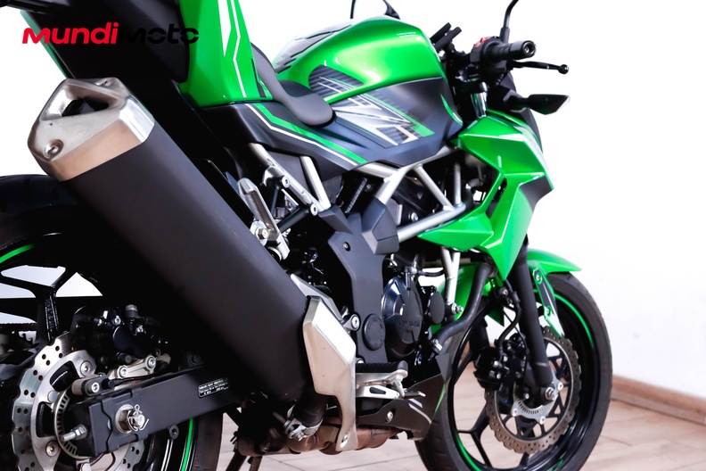 Motorbike image 3