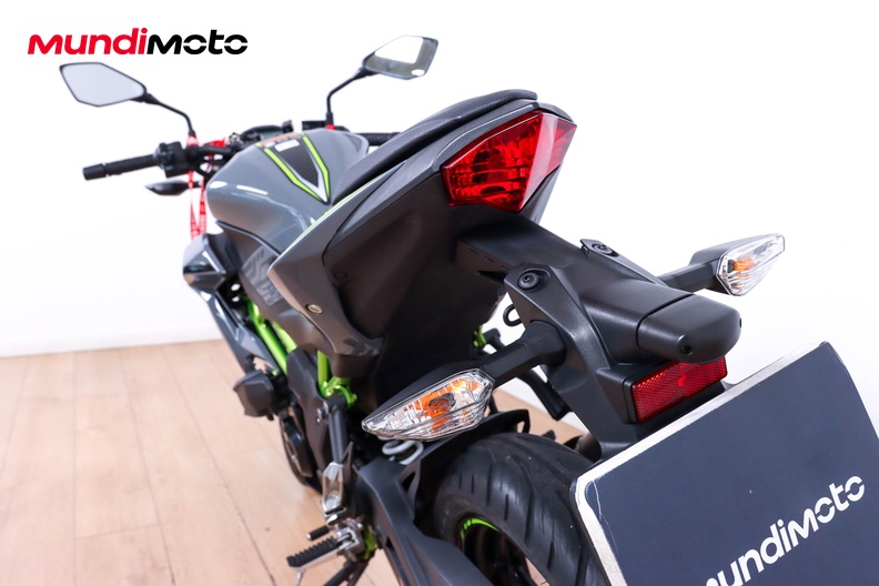 Motorbike image 9