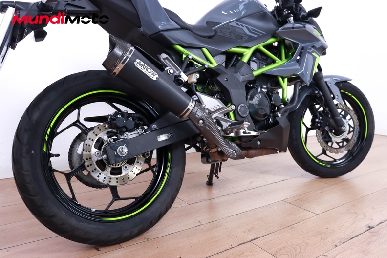 Motorbike image 3
