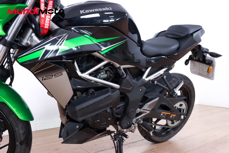 Motorbike image 8