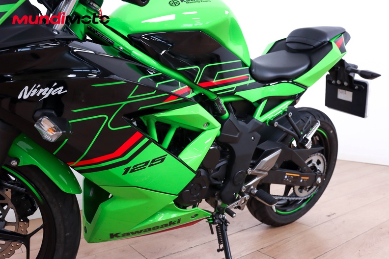 Motorbike image 8