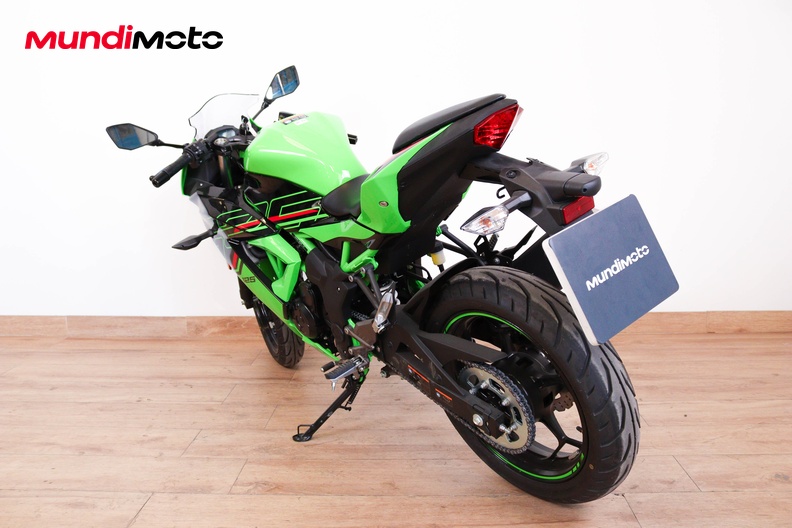 Motorbike image 6