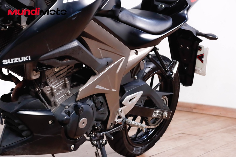 Motorbike image 8