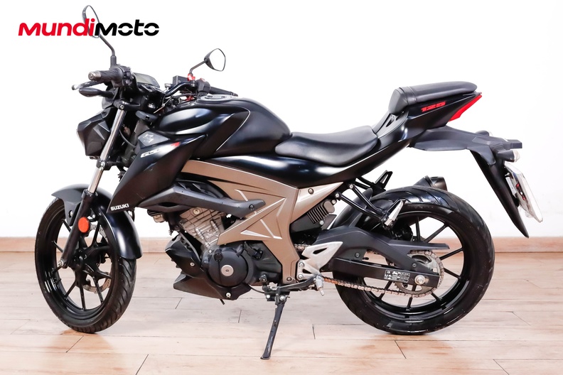 Motorbike image 5