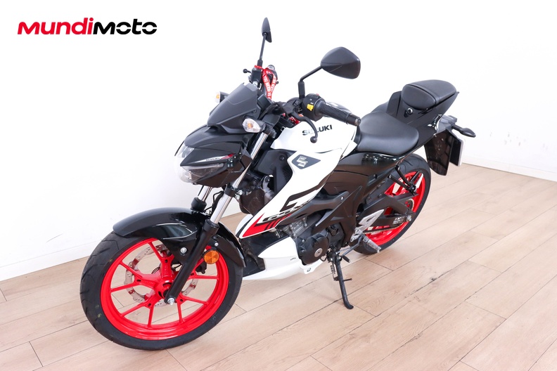 Motorbike image 7