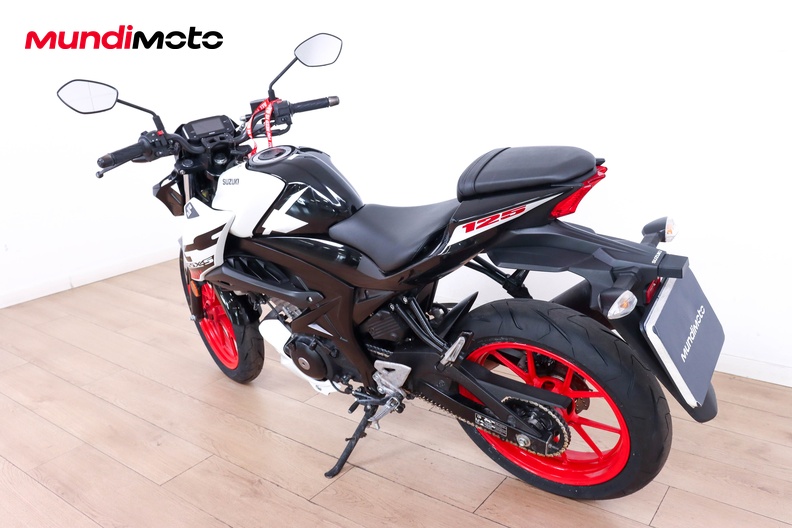 Motorbike image 6
