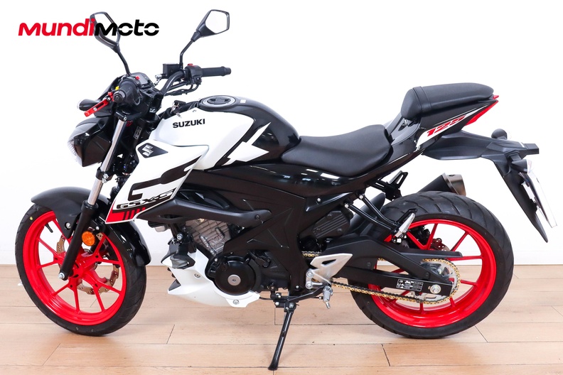 Motorbike image 5