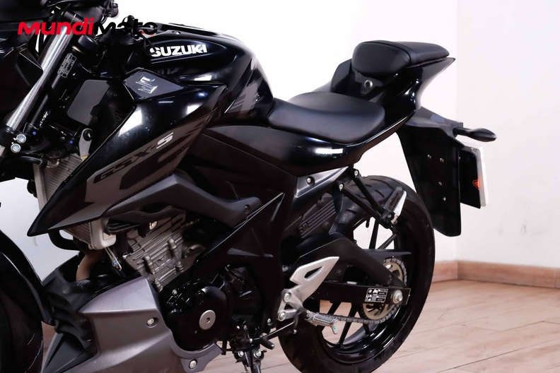 Motorbike image 8
