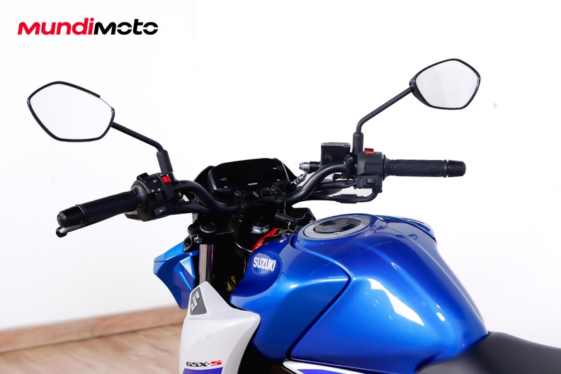 Motorbike image 10