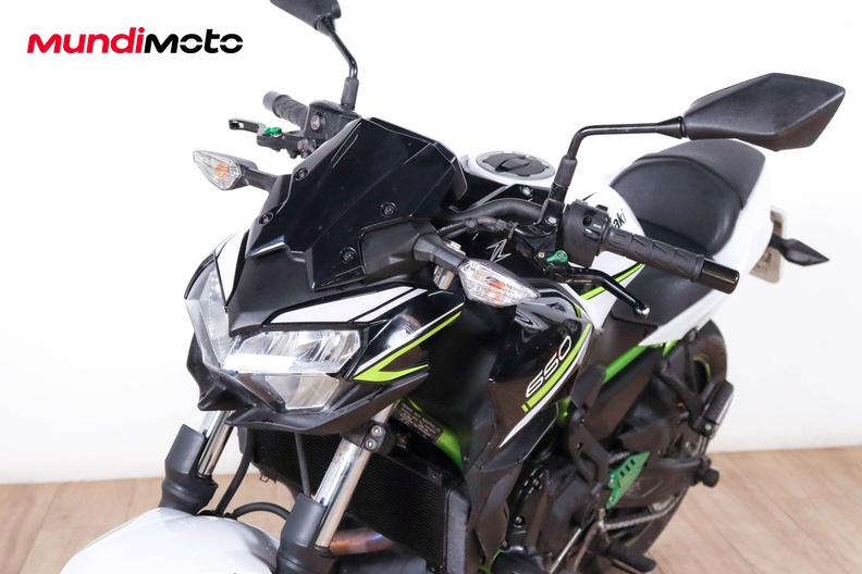 Motorbike image 8