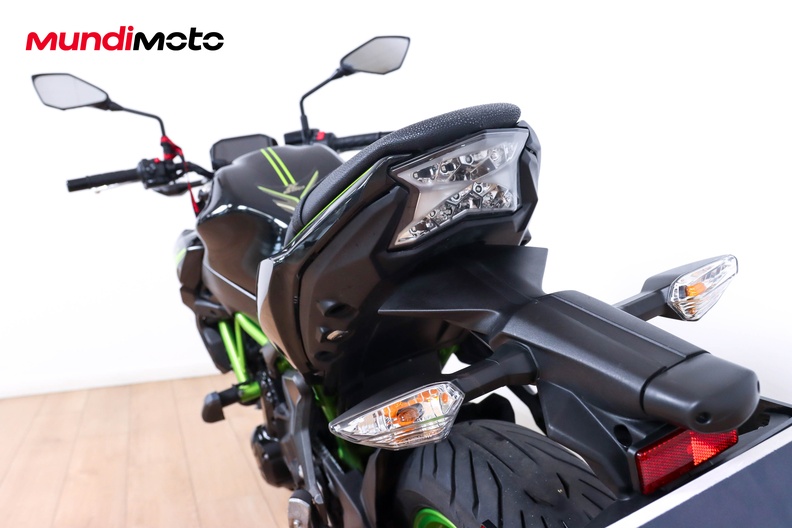 Motorbike image 9