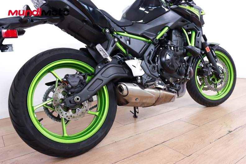 Motorbike image 3