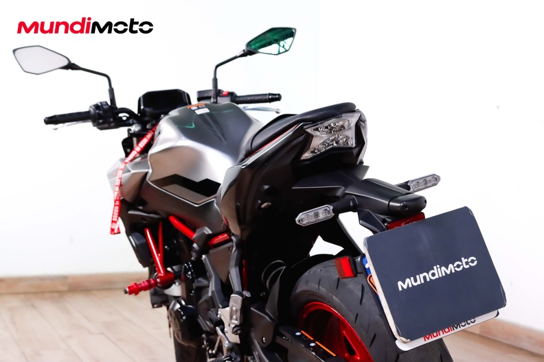 Motorbike image 9