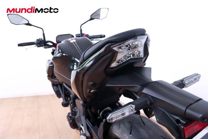 Motorbike image 9