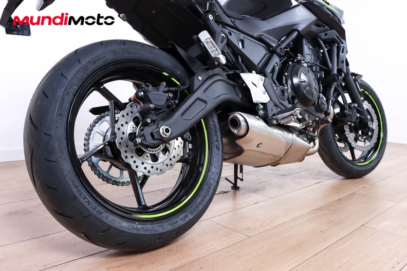 Motorbike image 3