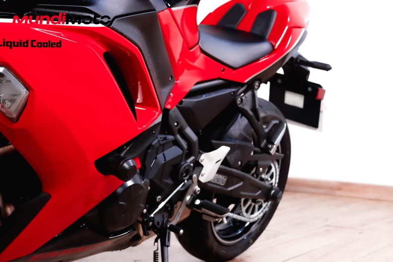 Motorbike image 8