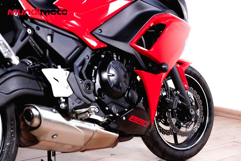 Motorbike image 3