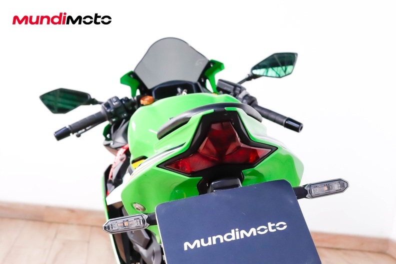 Motorbike image 9