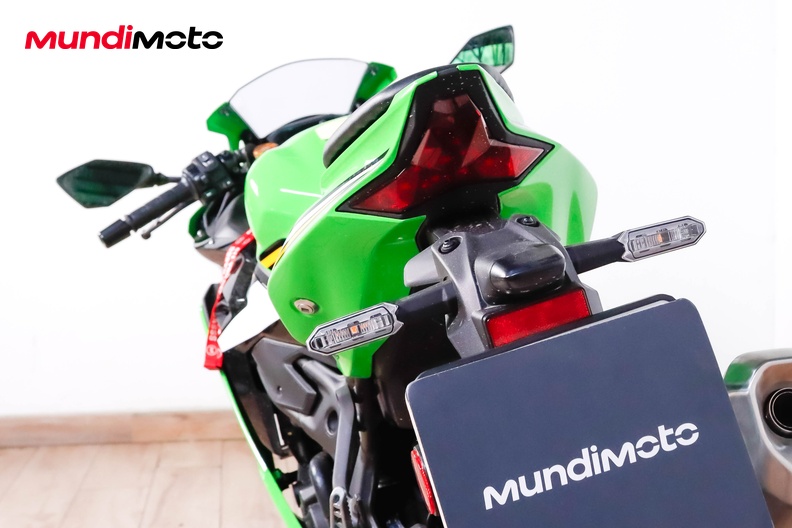 Motorbike image 9