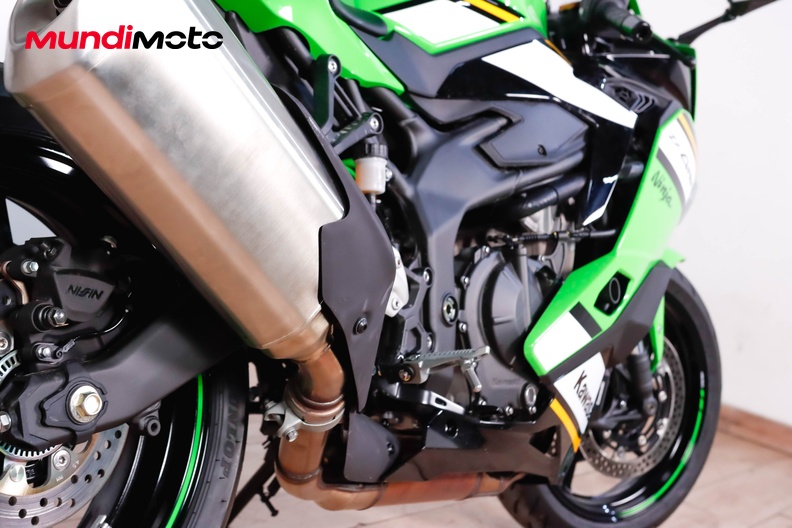 Motorbike image 3