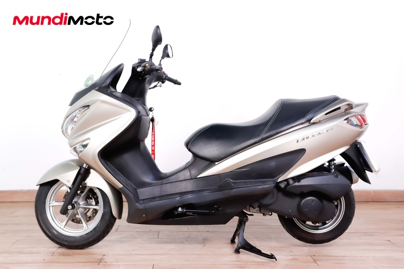 Motorbike image 5