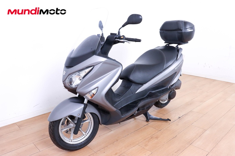 Motorbike image 7