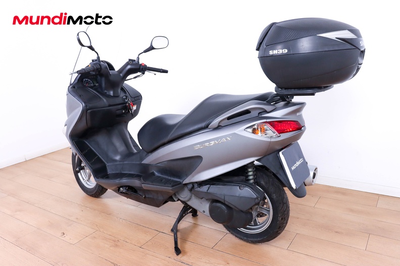 Motorbike image 6