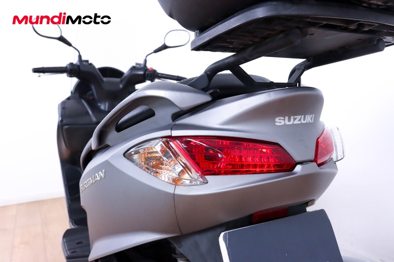 Motorbike image 9