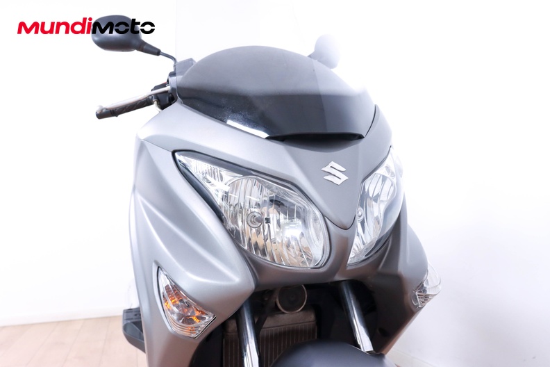 Motorbike image 4