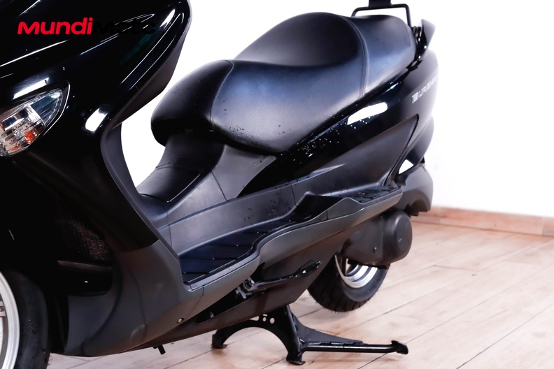 Motorbike image 8