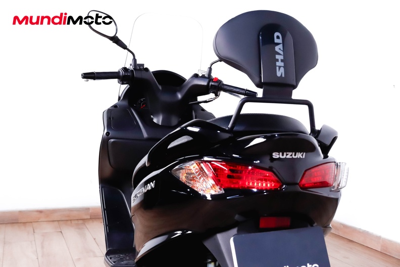 Motorbike image 9