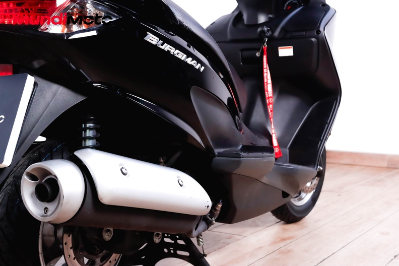 Motorbike image 3