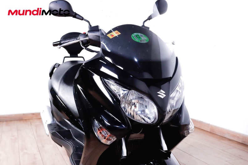 Motorbike image 4