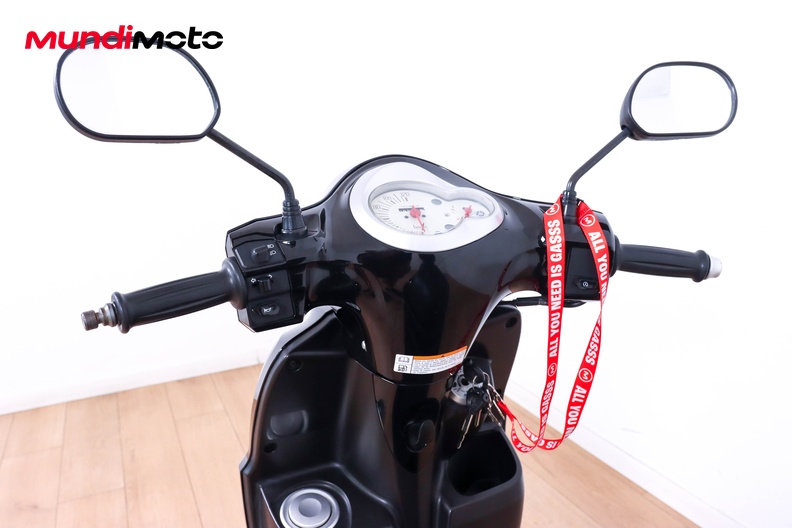 Motorbike image 10